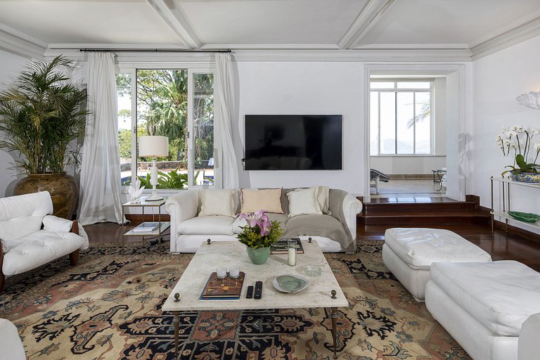 Hermosa casa histórica en Santa Teresa - San001