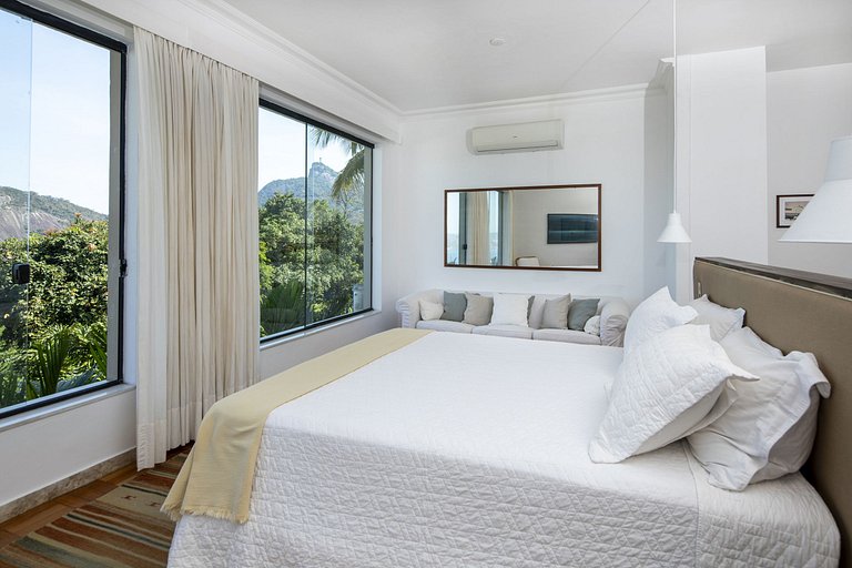 Luxuosa mansão histórica em Santa Teresa - San001