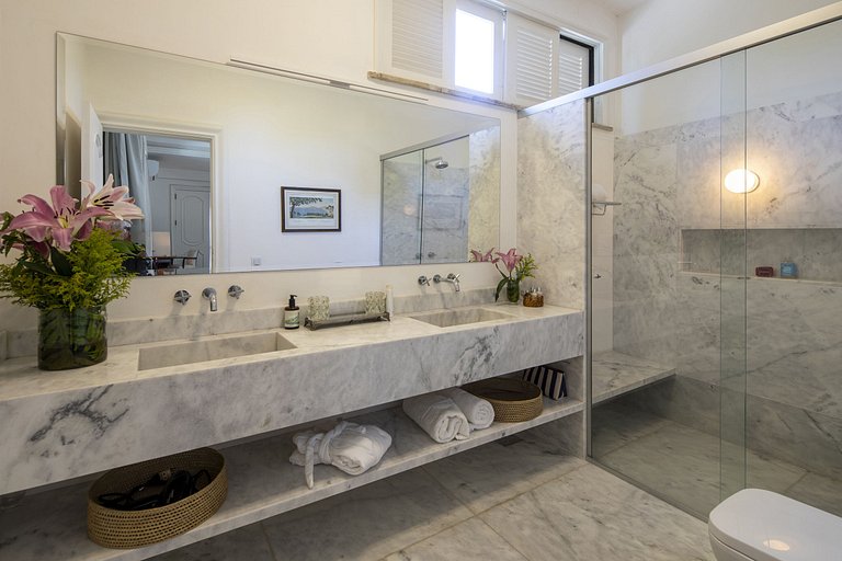 Luxuosa mansão histórica em Santa Teresa - San001