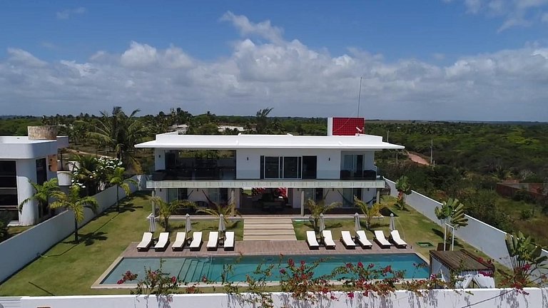 Villa with pool and 5 suites in Pipa - Pip001