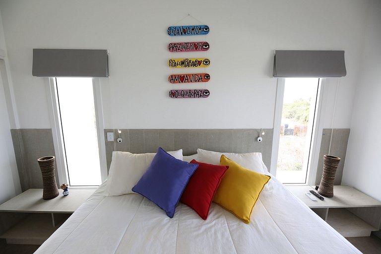 Villa with pool and 5 suites in Pipa - Pip001