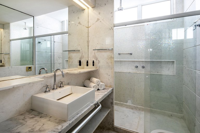 Apartamento frente-mar em Ipanema - Ipa038