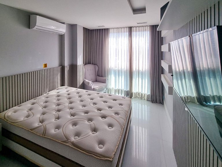 Penthouse on Barra da Tijuca Beachfront
