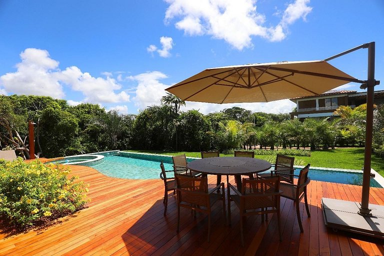 6 bedrooms 100m from the Sea in Praia do Forte - Prf010