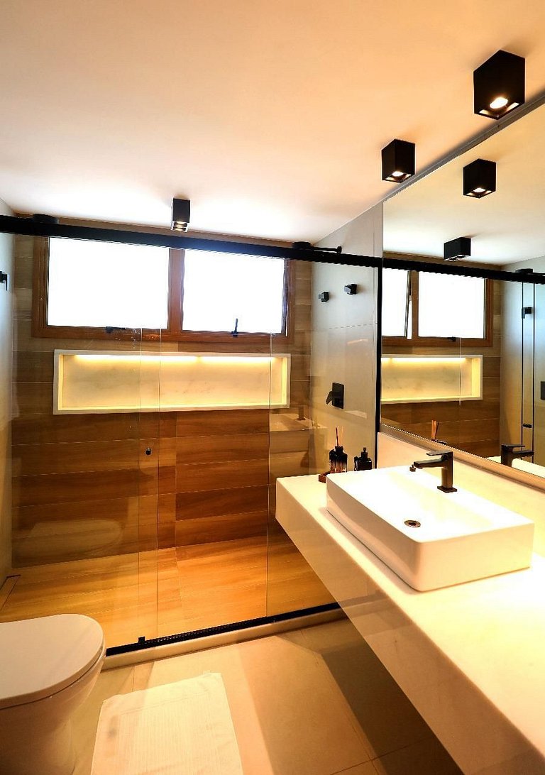 6 suites a 100 m del mar en Praia do Forte - Prf010