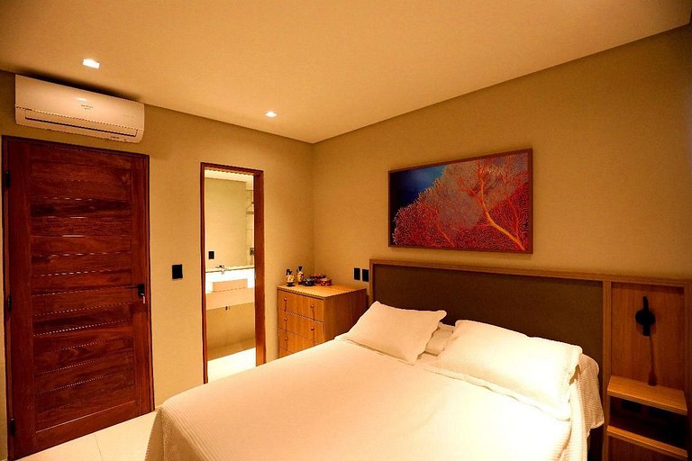 6 bedrooms 100m from the Sea in Praia do Forte