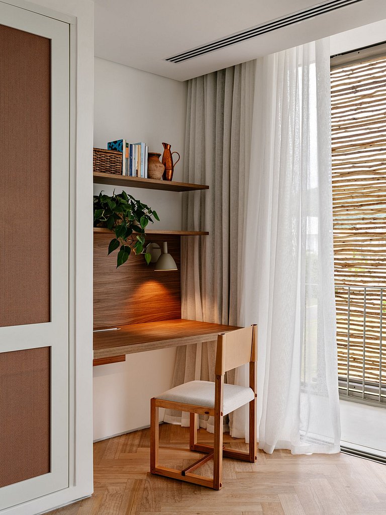 Beachfront Villa in Florianópolis – Flo001