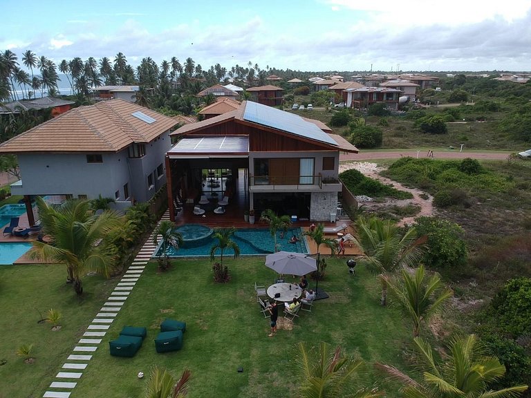 6 suites just 50 meters from the beach in Praia do Forte