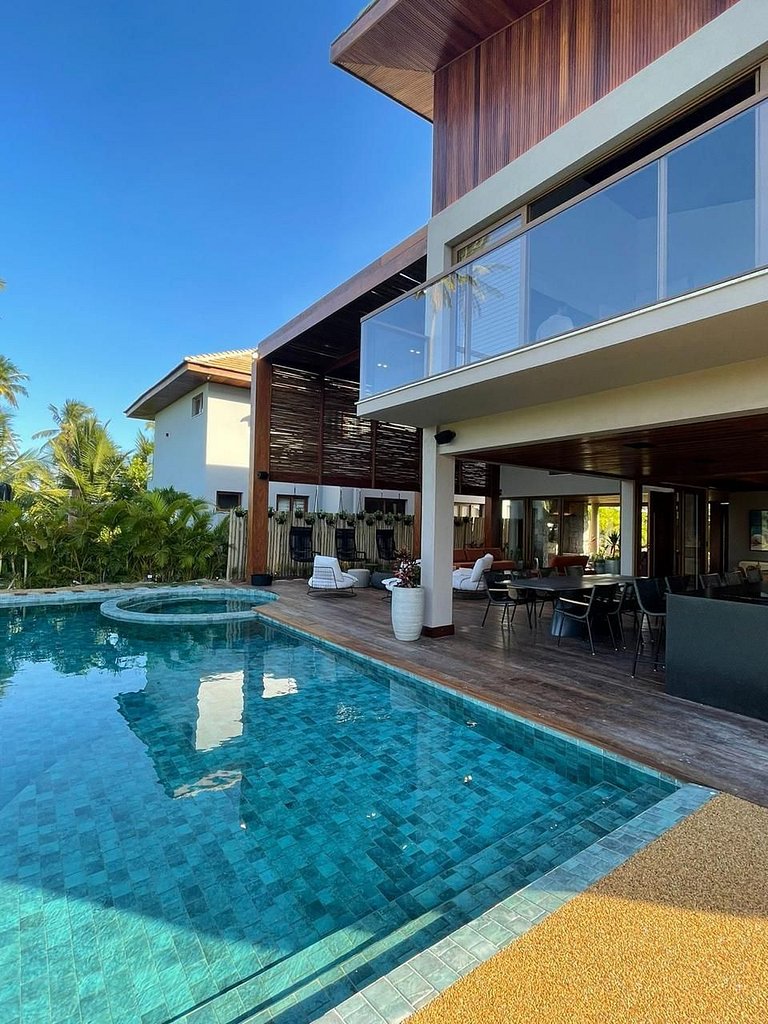 6 suites just 50 meters from the beach in Praia do Forte