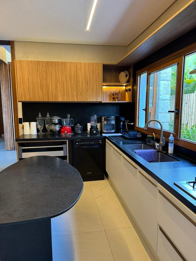 Villa avec 7 suites à Praia do Forte - Prf012