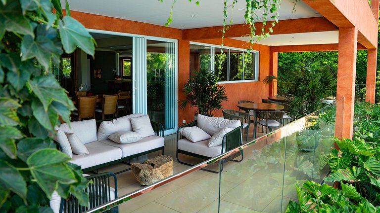 Villa di lusso con scuderia privata nella campagna di San Pa