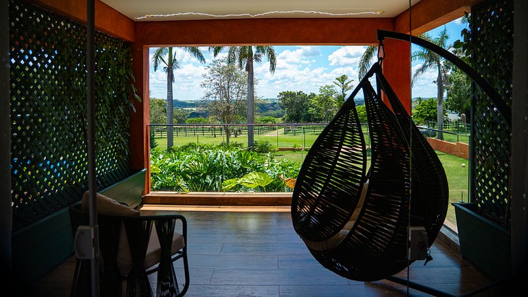 Villa di lusso con scuderia privata nella campagna di San Pa