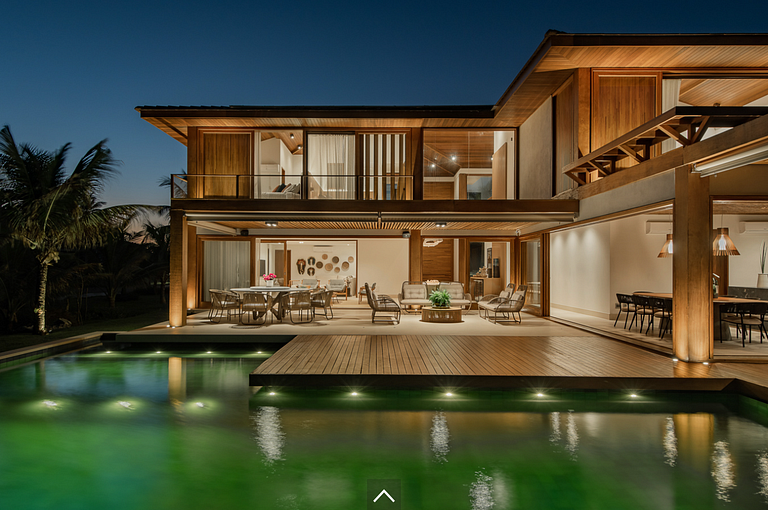 Exclusive Oceanfront Retreat