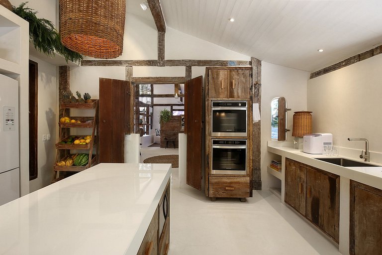 Fabulous house with pool in Trancoso