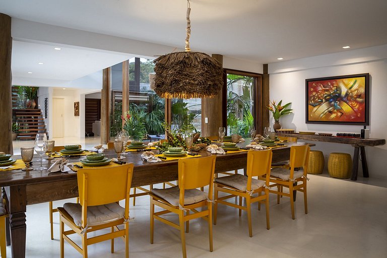 Seven-suite villa in Trancoso