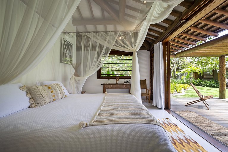 Seven-suite villa in Trancoso