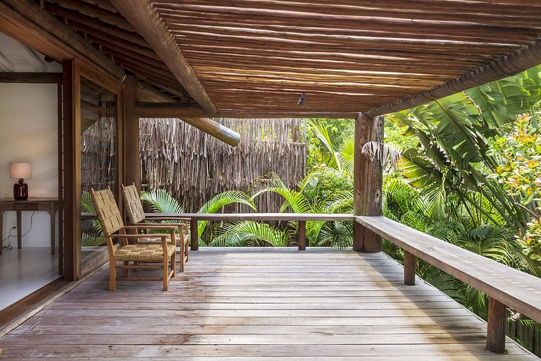 Seven-suite villa in Trancoso