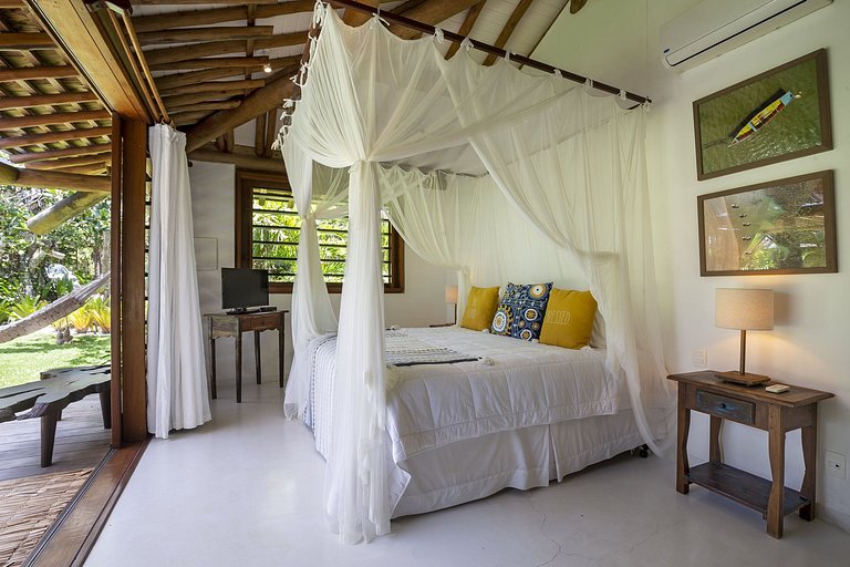 Seven-suite villa in Trancoso