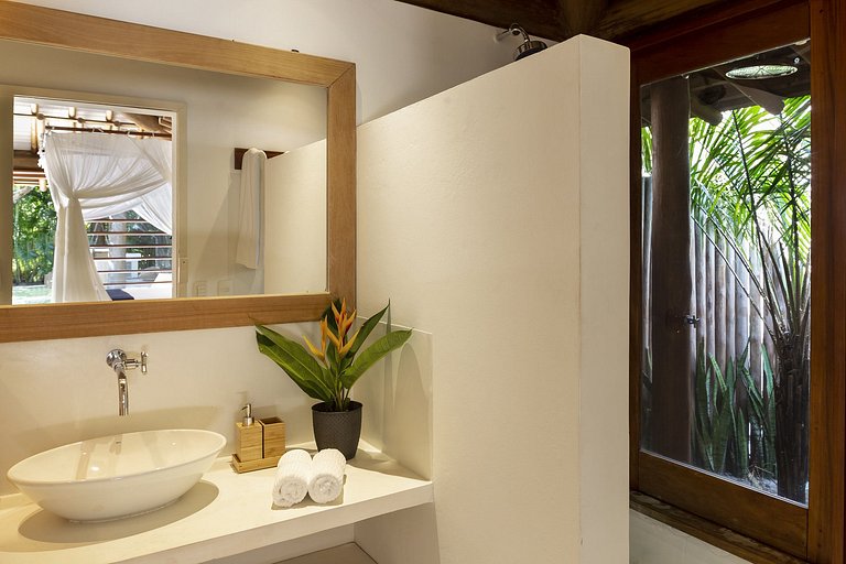 Seven-suite villa in Trancoso