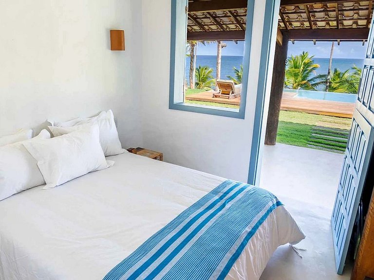 Beachfront house with 2 pools in Itacaré