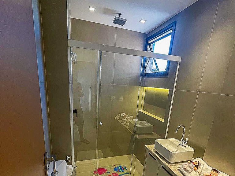 6 suites pé na areia em Guarajuba - Cam001