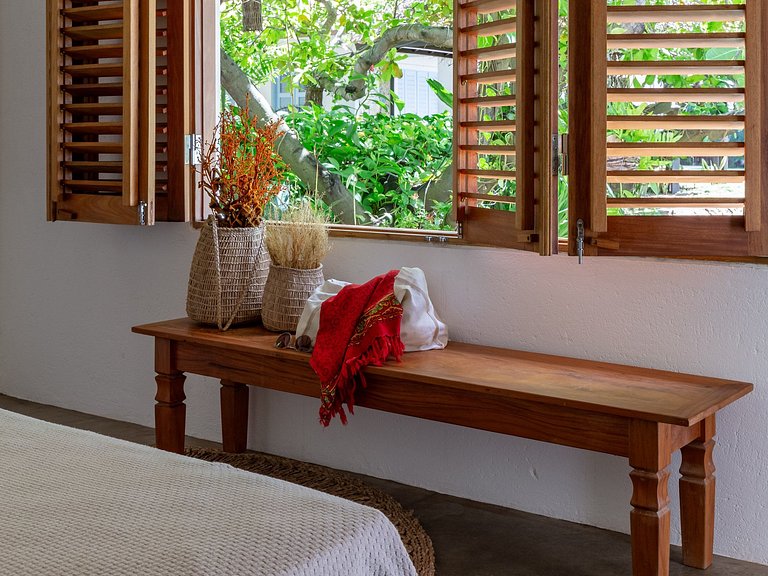 Casa frente mar com 7 quartos em Taiba - Cea009