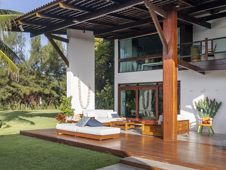 Villa com 8 suítes em Carneiros