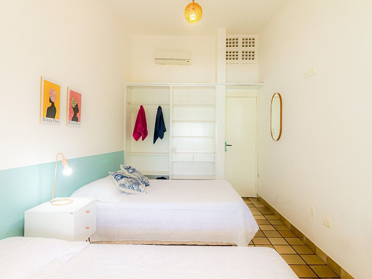 Charming beachfront house in Carneiros - Car002