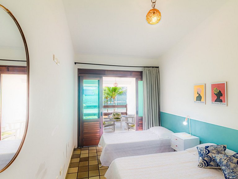 Charming beachfront house in Carneiros - Car002