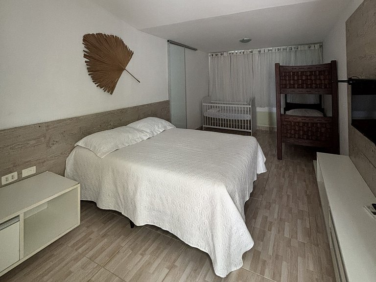 Charming beachfront house in Carneiros - Car002