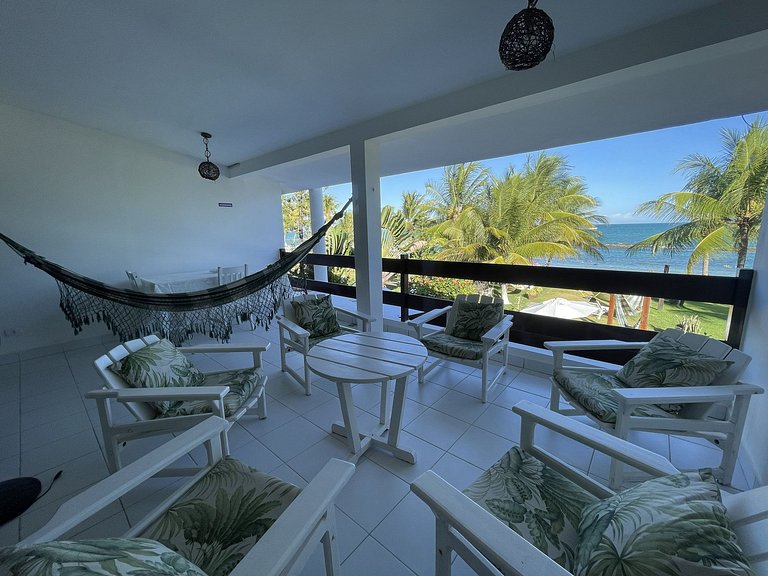 Charming beachfront house in Carneiros - Car002