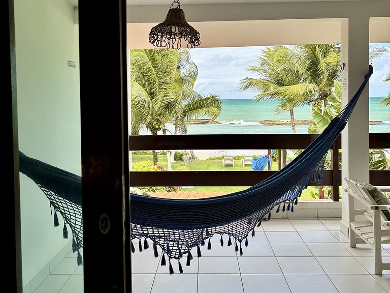 Charming beachfront house in Carneiros - Car002