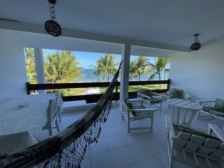 Charming beachfront house in Carneiros