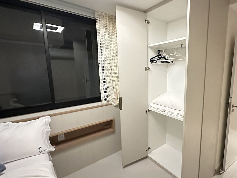 Esplêndido apartamento com 4 quartos próximo ao Porto de Gal