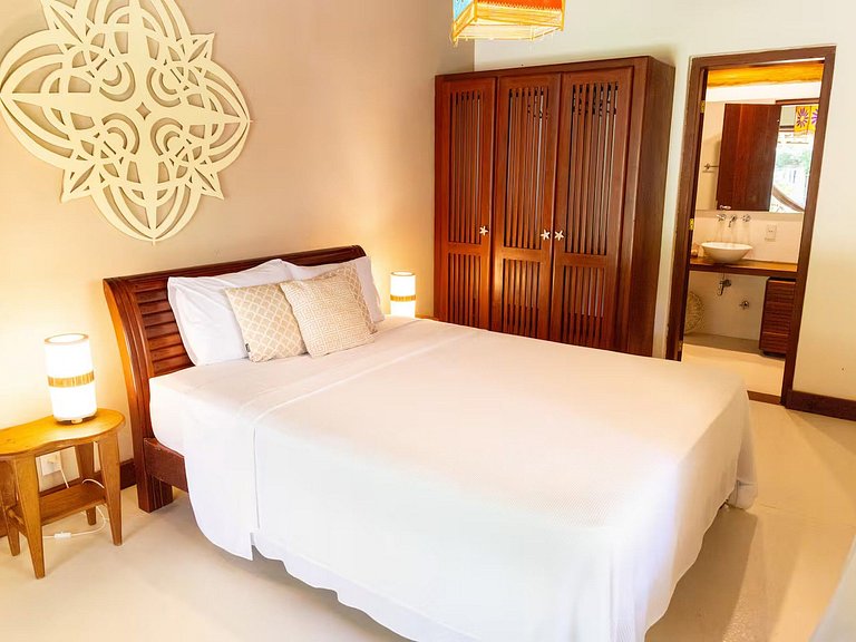 Дом с 4 спальнями с ванными комнатами в Арраял-д'Ажуда - Adj