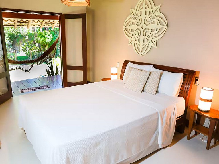 Casa con 4 suites en Arraial d'Ajuda - Adj010