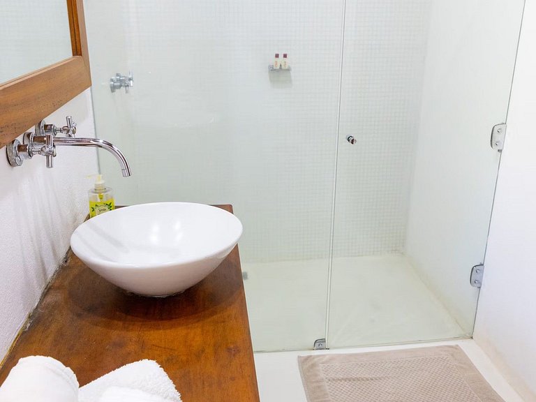 House with 4 suites in Arraial d'Ajuda - Adj010