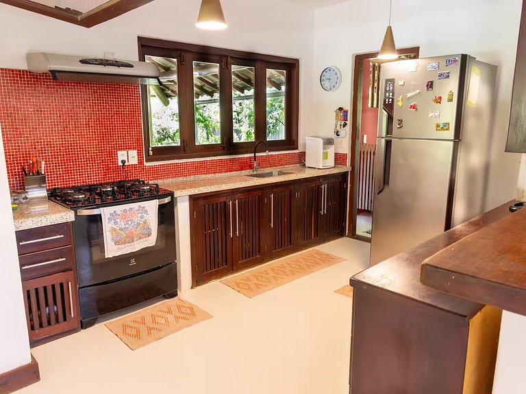 Casa con 4 suites en Arraial d'Ajuda - Adj010