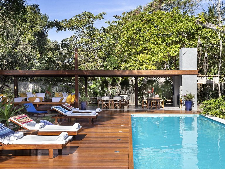 Villa de 6 suites en Arraial D'ajuda - Adj011