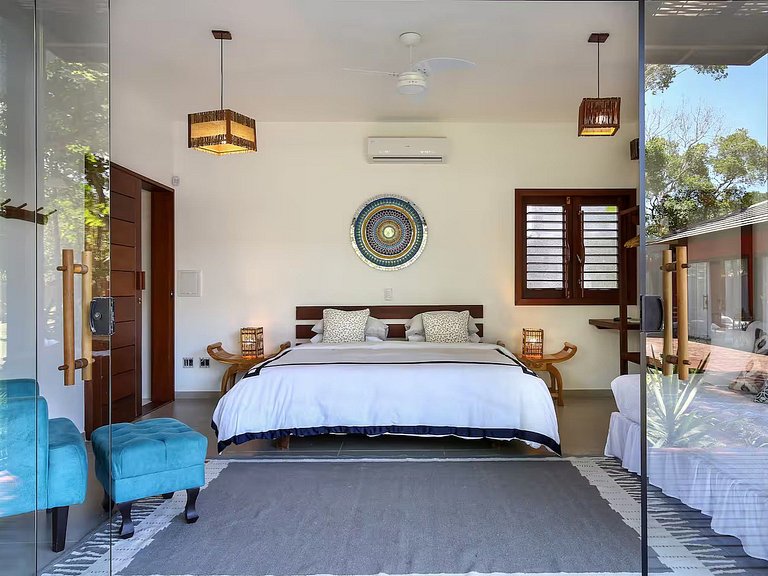 Villa de 6 suites à Arraial D'ajuda - Adj011