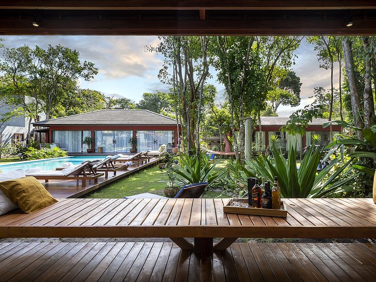 Villa de 6 suítes em Arraial D'ajuda - Adj011