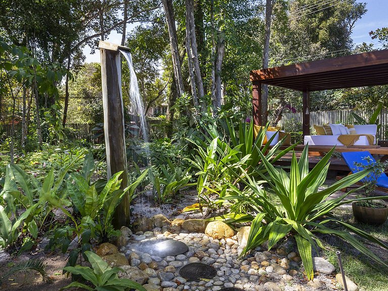 Villa de 6 suites à Arraial D'ajuda - Adj011