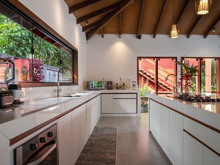 6-suite villa in Arraial D'ajuda - Adj011