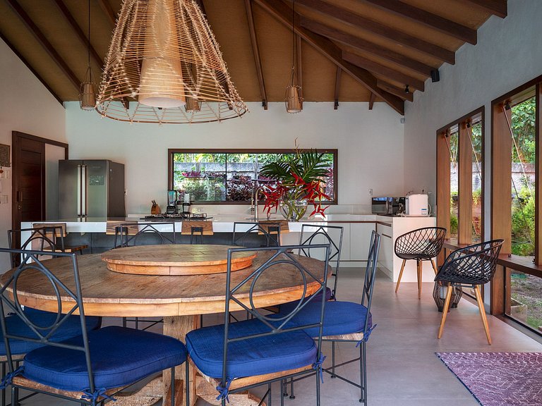 Villa de 6 suites en Arraial D'ajuda - Adj011