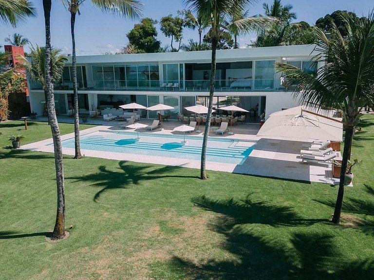 Villa de 12 suites à Arraial d'Ajuda
