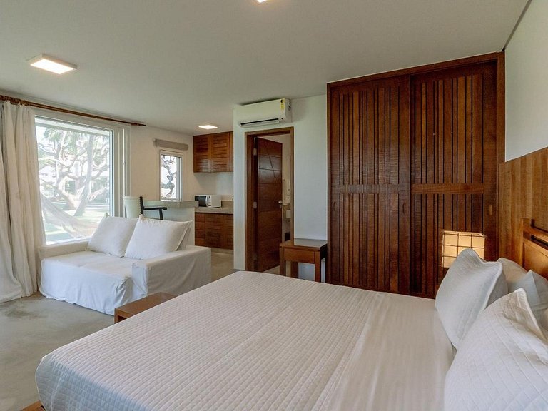 Villa de 12 suites en Arraial d'Ajuda - Adj013