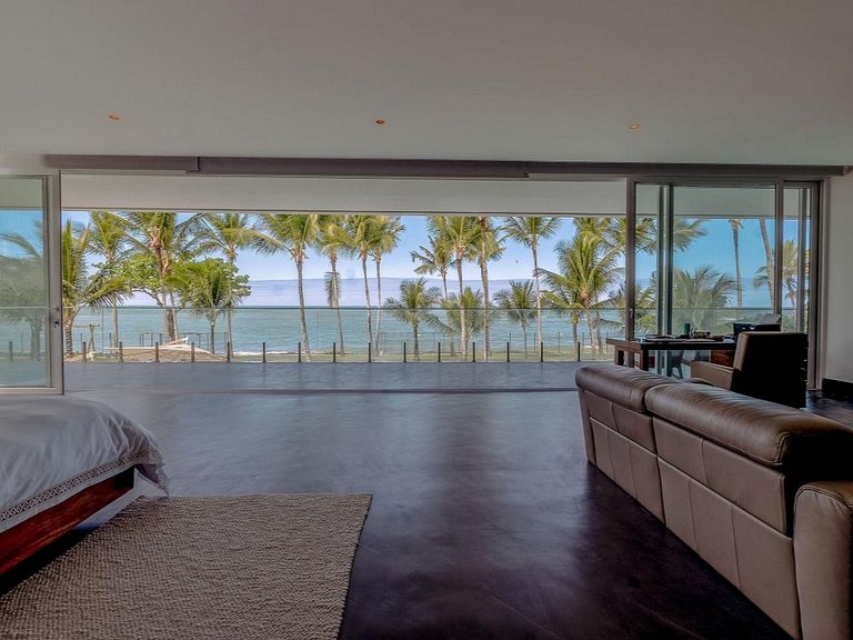 Villa de 12 suites à Arraial d'Ajuda - Adj013