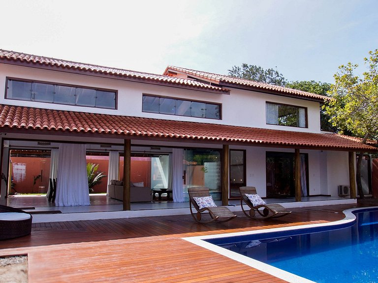 Casa de 6 suítes em Arraial D'Ajuda