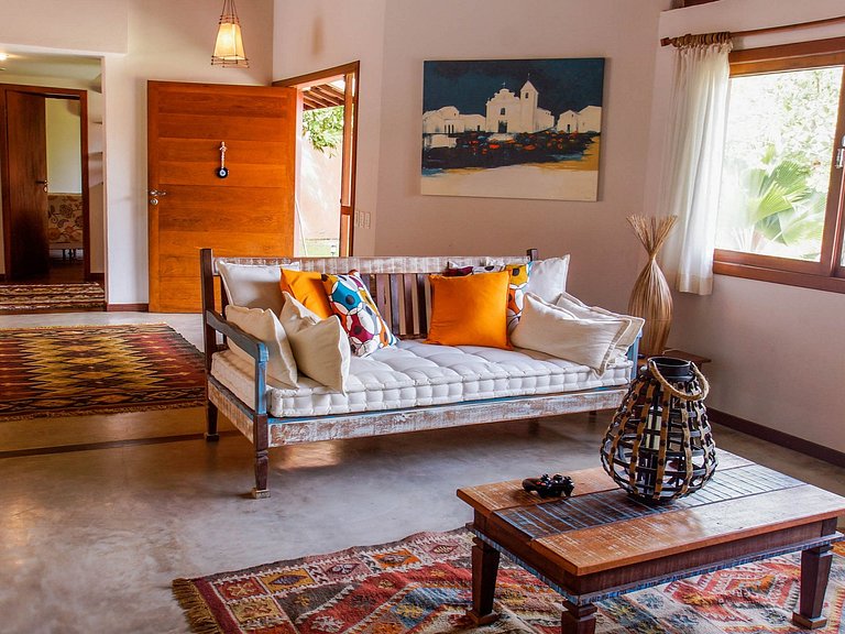 Casa de seis suites en Arraial D'Ajuda - Adj012