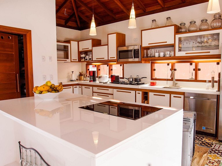 Casa con sei suite ad Arraial D'Ajuda